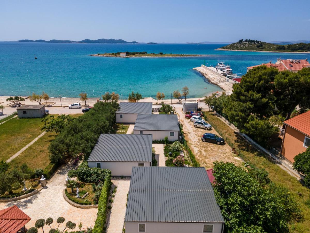 Rasin Mobile Homes Pakostane Exterior photo