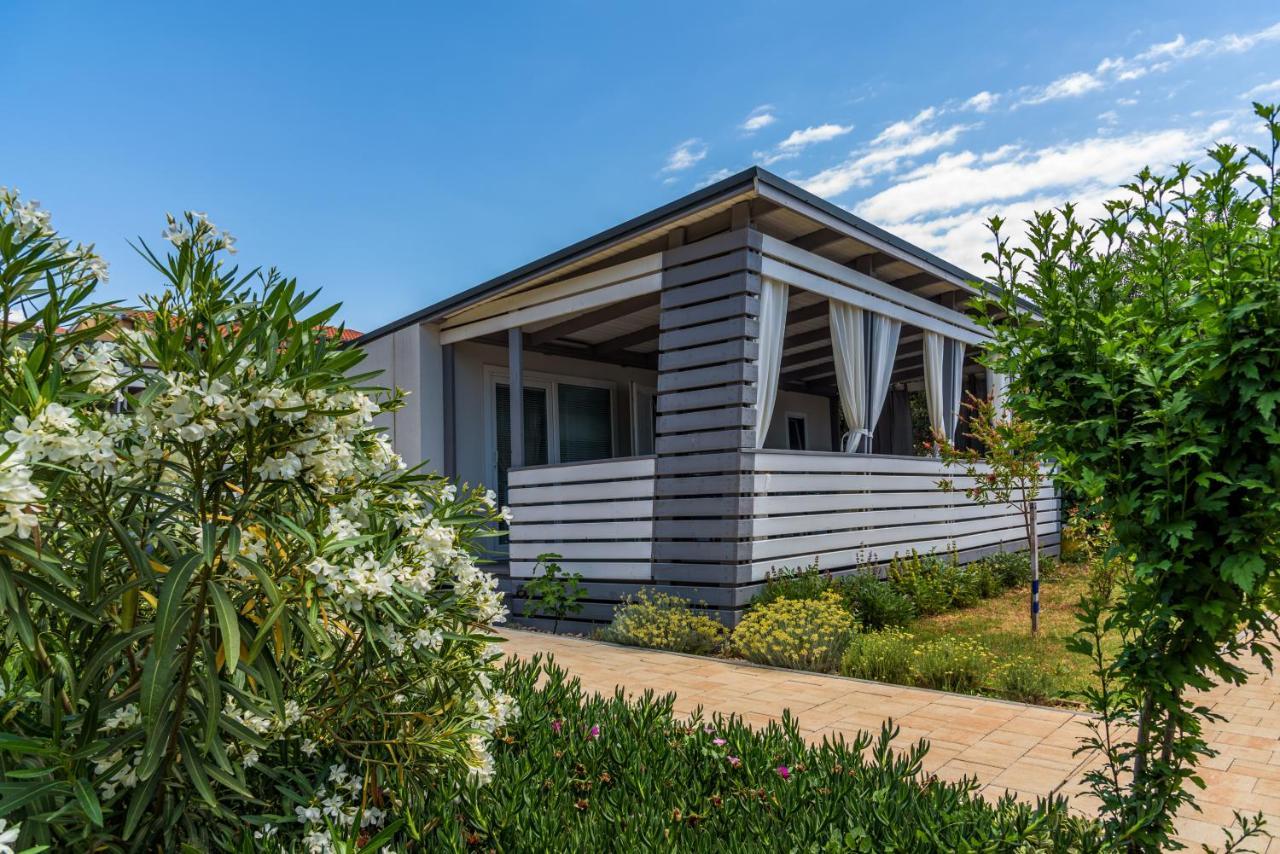 Rasin Mobile Homes Pakostane Exterior photo