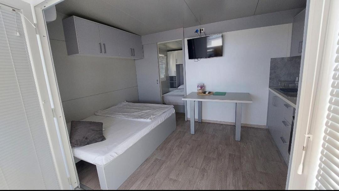Rasin Mobile Homes Pakostane Exterior photo