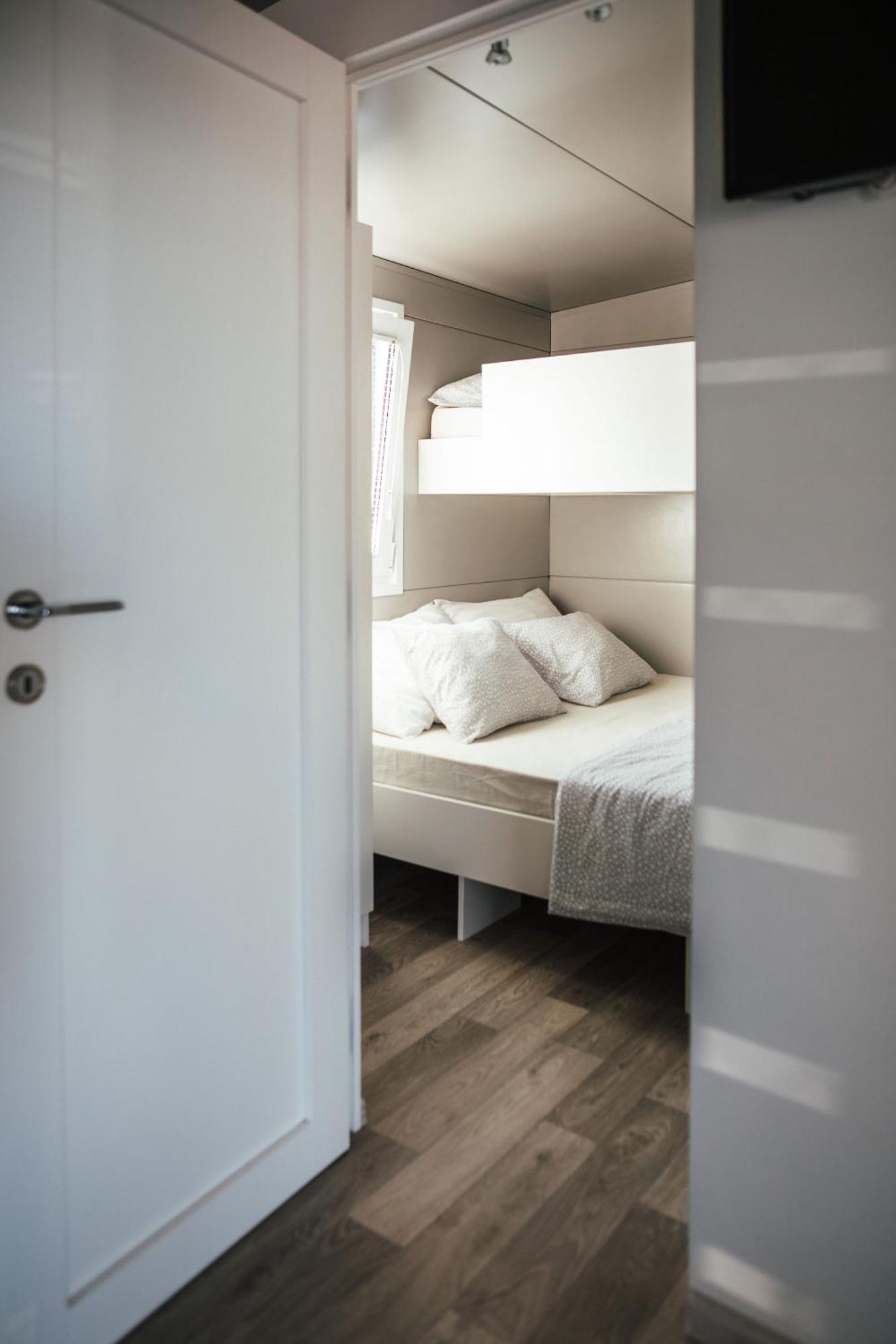 Rasin Mobile Homes Pakostane Exterior photo