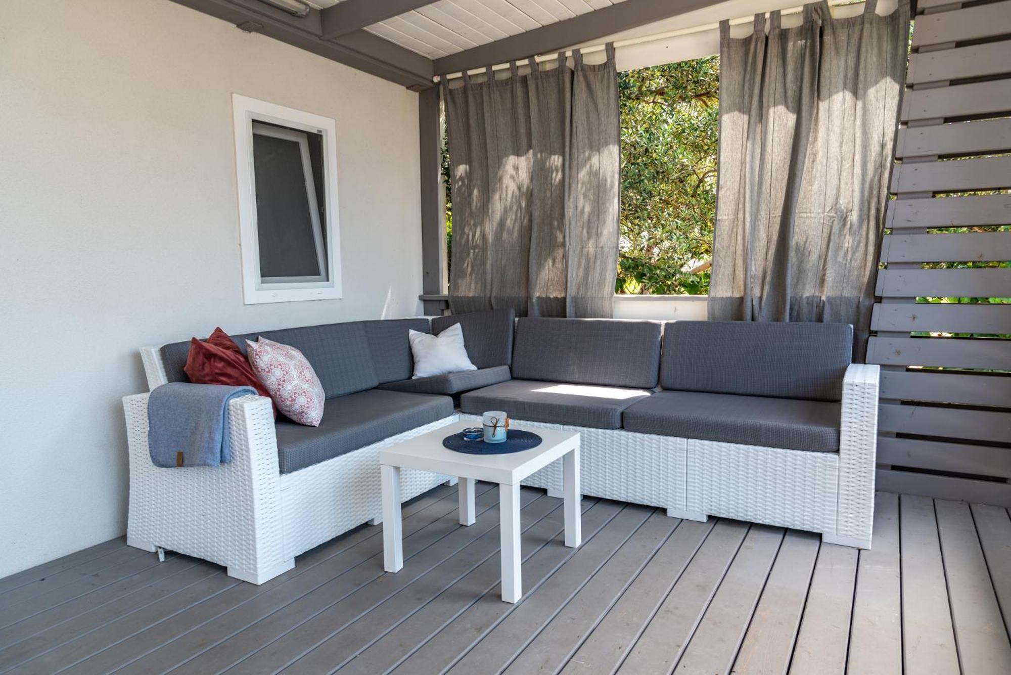 Rasin Mobile Homes Pakostane Exterior photo